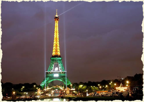 Eiffelturm während der Rugby-WM [Bildquelle: imago]